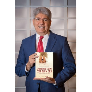 APRENDENDO A ORAR COM QUEM ORA